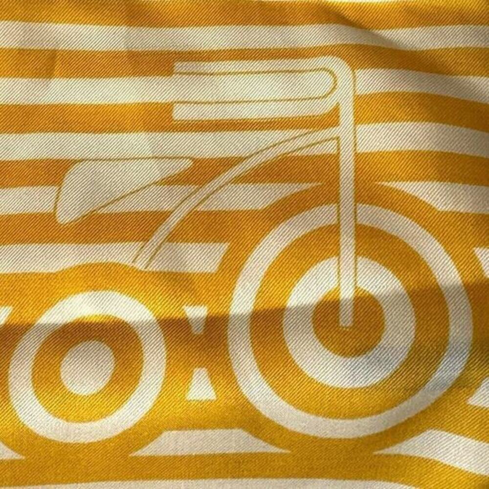 22” Square Bicycle Yellow & White Ray Strauss Unltd. Scarf 25% Silk & Japan VNTG